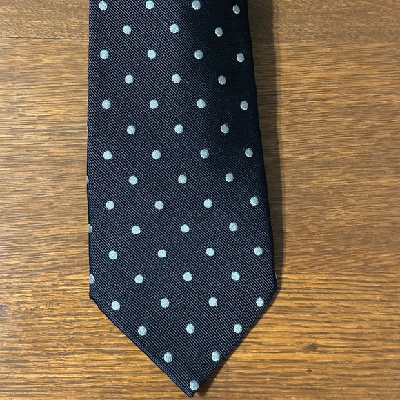 AUTHENTIC DOLCEPUNTA 100% SILK NECKTIE BLACK w/SILVER POLKA DOTS - Picture 1 of 4